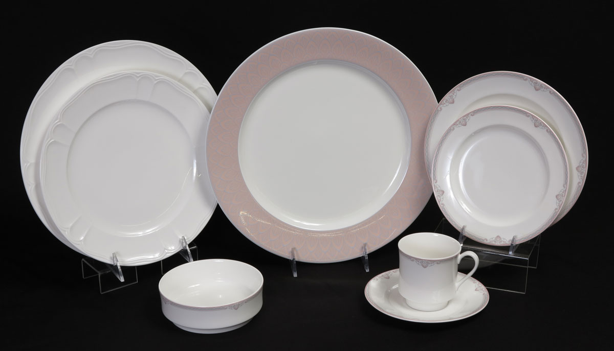 LENOX CHINA FOR 12 IN THREE PATTERNS  147d3a