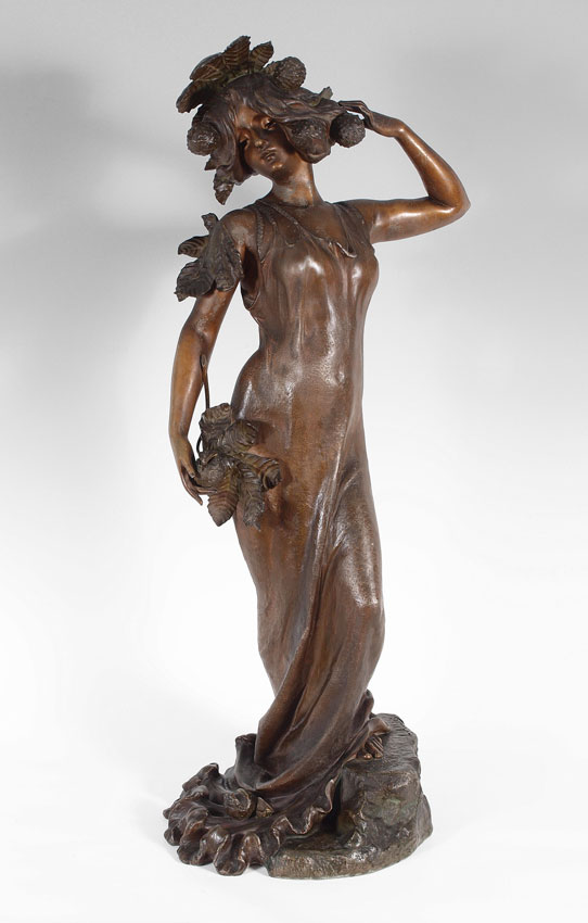 LARGE NOUVEAU WALNUT MAIDEN SCULPTURE 147da0