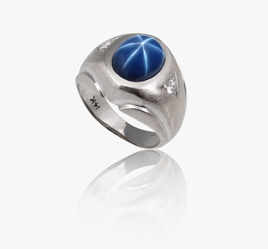 STAR SAPPHIRE AND DIAMOND RING  147da2