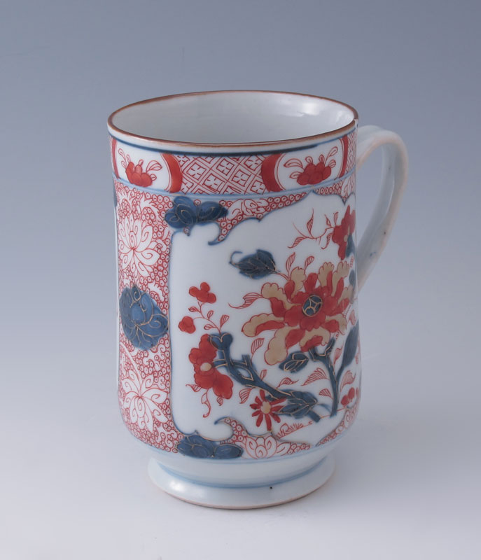 CHINESE IMARI MUG Ca 1760: Imari coloration