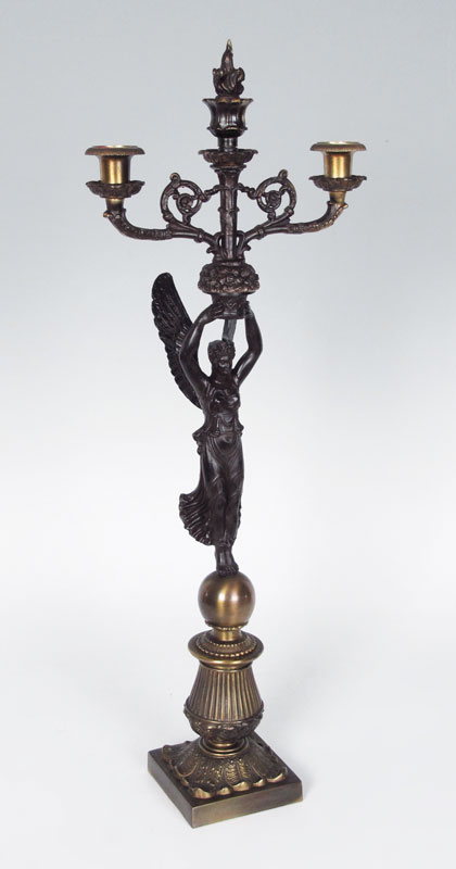 FIGURAL 3 LIGHT BRONZE CANDELABRUM  147e67