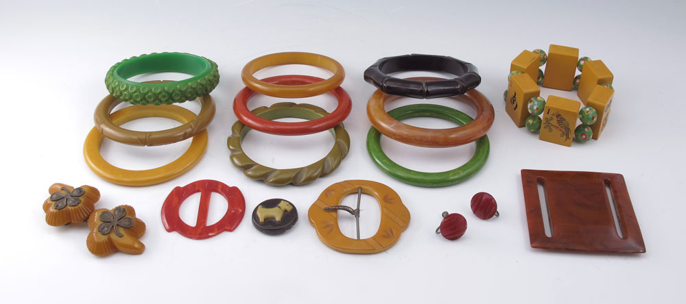 10 BAKELITE BRACELETS PLUS: Good sample