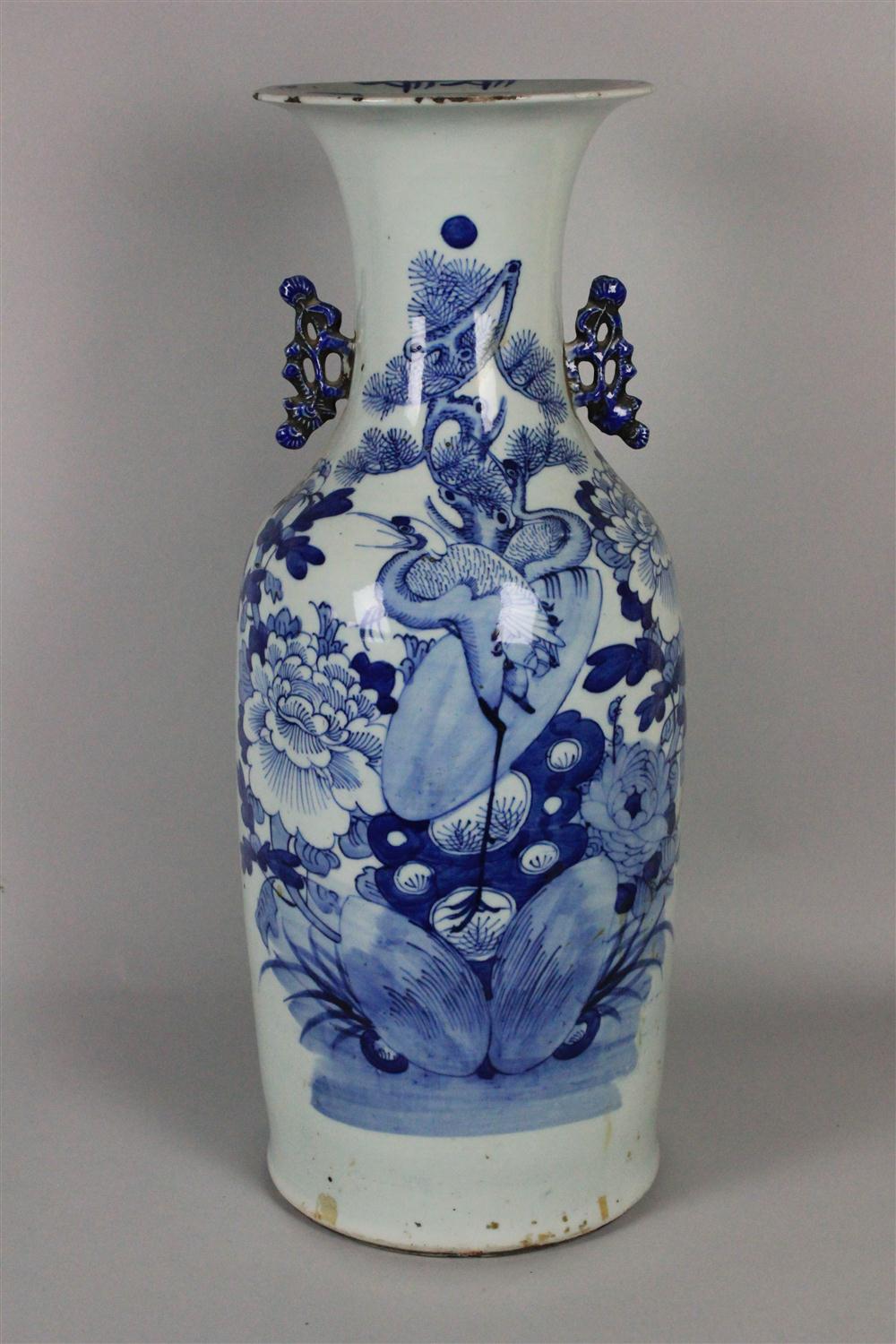 CHINESE BLUE AND WHITE BALUSTER 147f8d