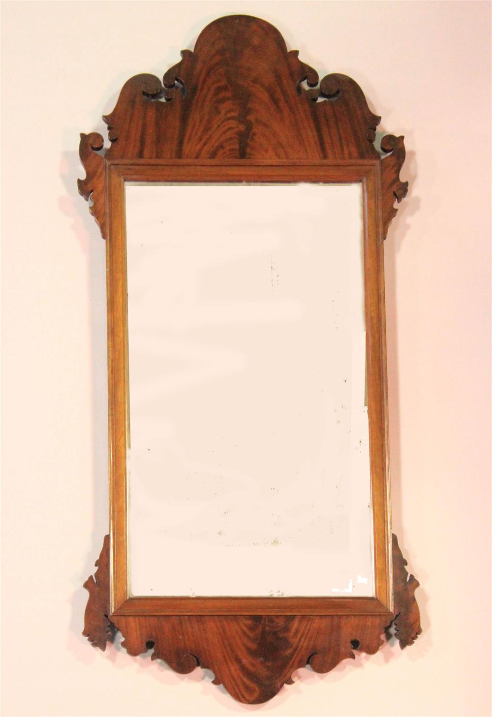 CHIPPENDALE STYLE MAHOGANY MIRROR 147fb7