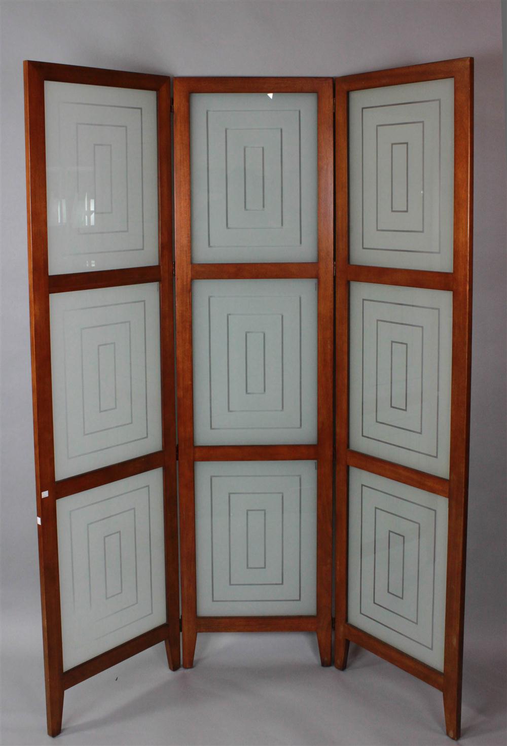 CONTEMPORARY THREE PANEL FOLDING 148074