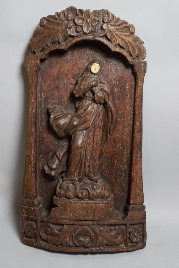 SPANISH COLONIAL WOOD AND IVORY 14817c