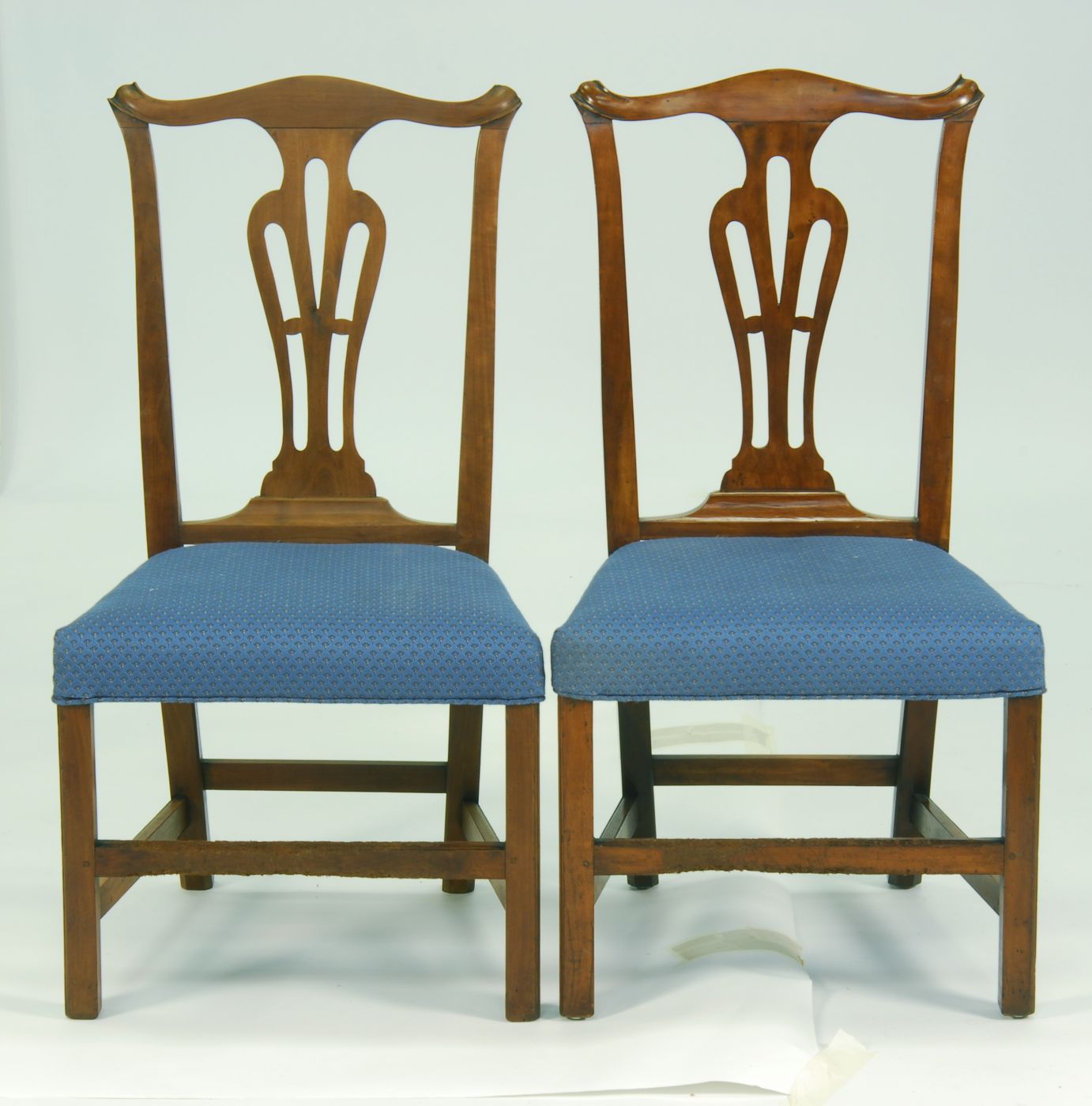 PAIR OF ANTIQUE AMERICAN CHIPPENDALE 14a962