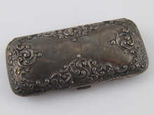 A silver purse decorated with repousse 14ab26