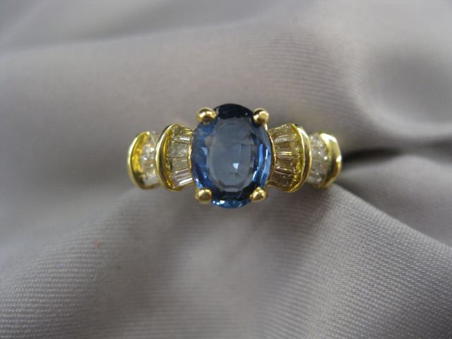 Sapphire Diamond Ring rich oval 14aca2