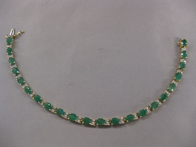 Emerald Diamond Bracelet 22 oval 14ad3d