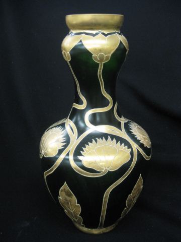 Honesdale Art Glass Vase gold flowering