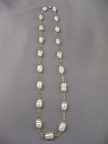 Pearl Gold Necklace 19 acorn 14b101