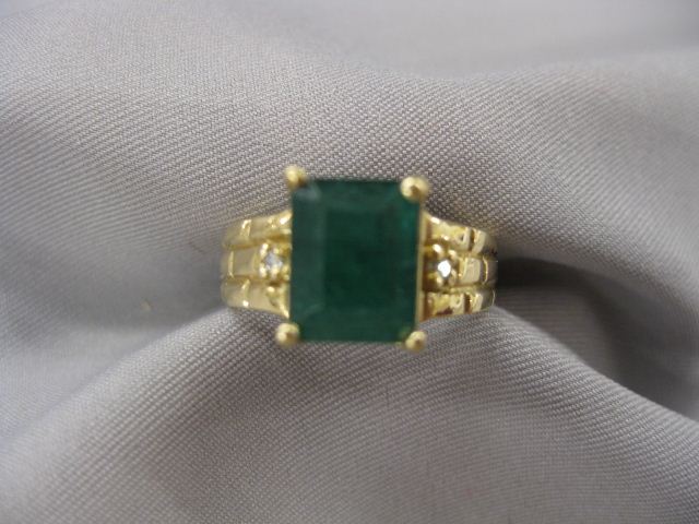 Emerald & Diamond Ring 2 carat emerald