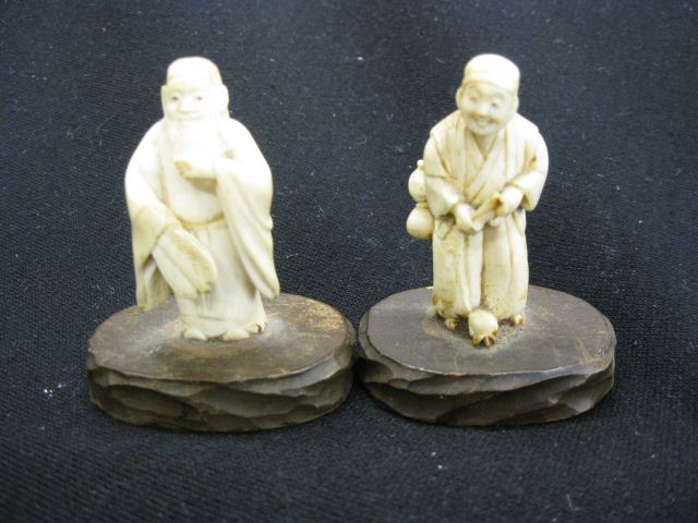 2 Carved Ivory Figurines of Men 14b15c