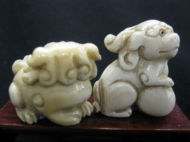 2 Carved Ivory Netsuke of Foo Dogs