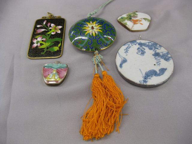 Lot or Oriental Jewelry;3 porcelain