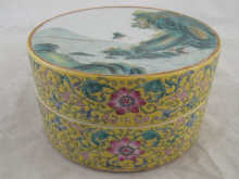 A Chinese bowl the lid with lakeside