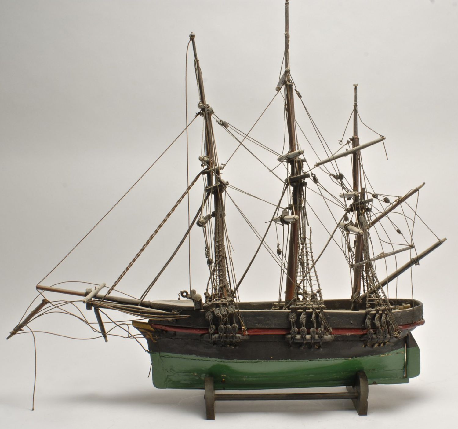 SAILOR-MADE MODEL OF A FULL-RIGGED