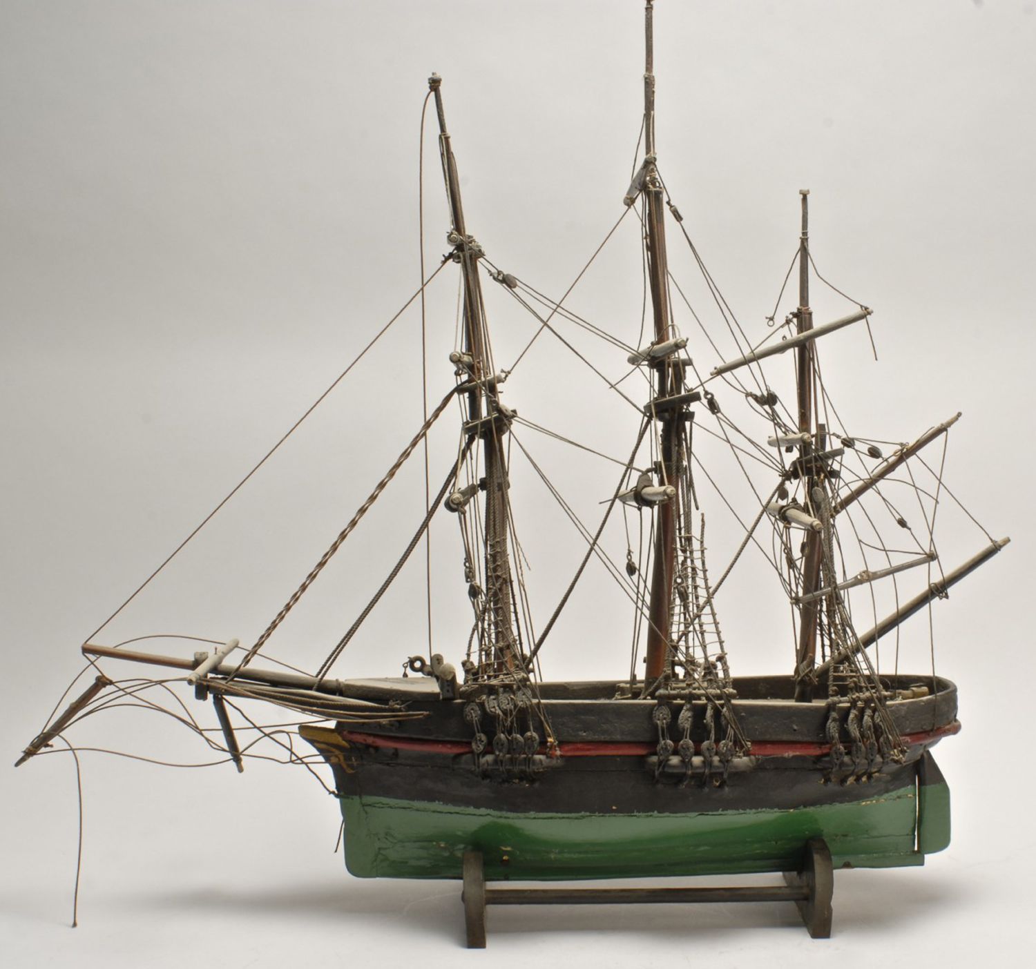 SAILOR-MADE MODEL OF A FULL-RIGGED SAILING