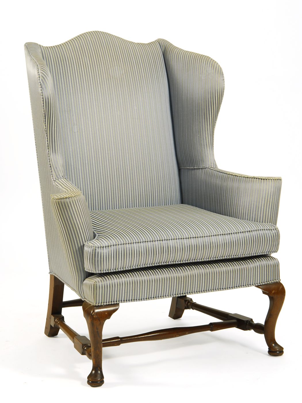 KITTINGER QUEEN ANNE-STYLE WING CHAIRIn