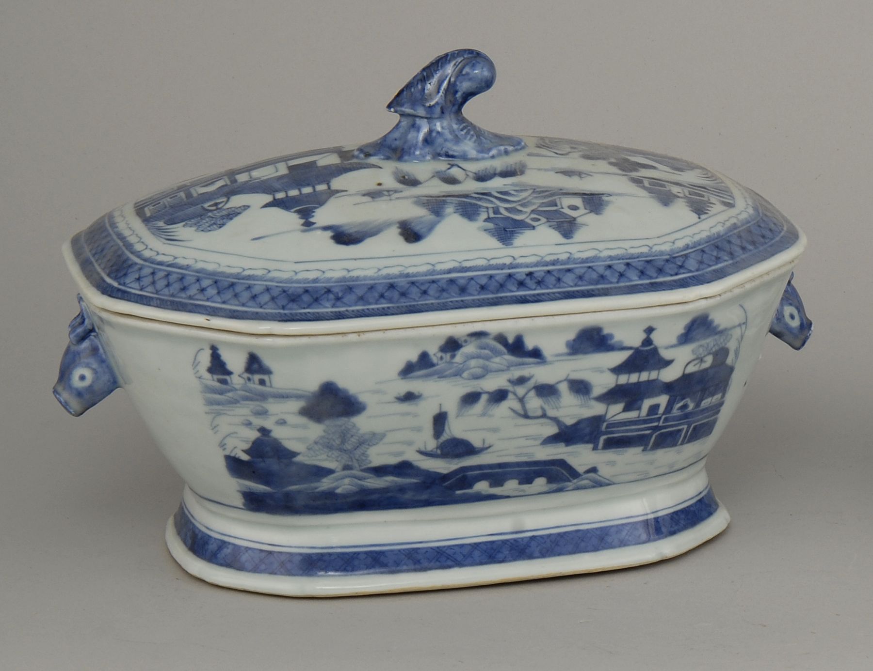 CHINESE EXPORT CANTON PORCELAIN