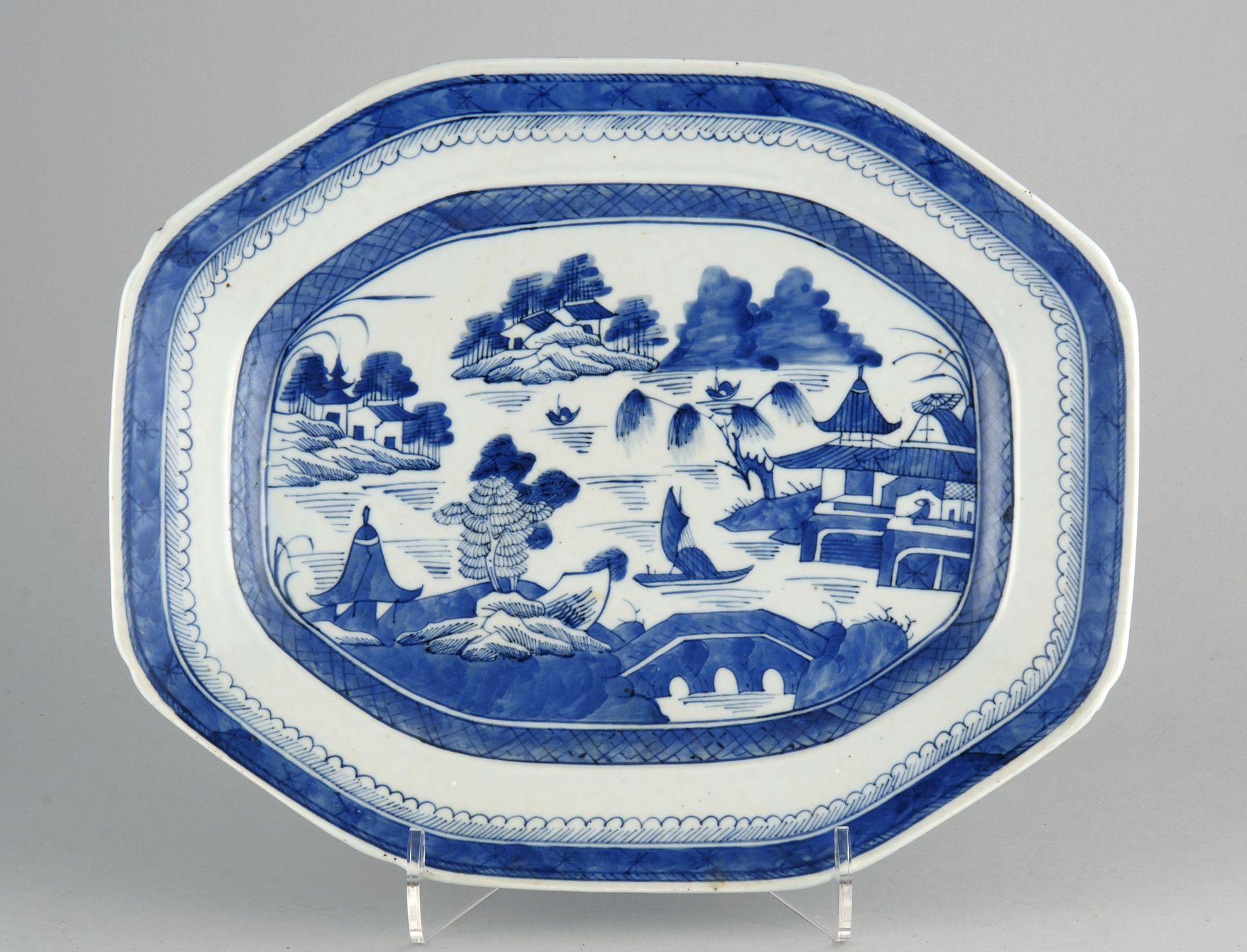 CHINESE EXPORT CANTON PORCELAIN 14b500