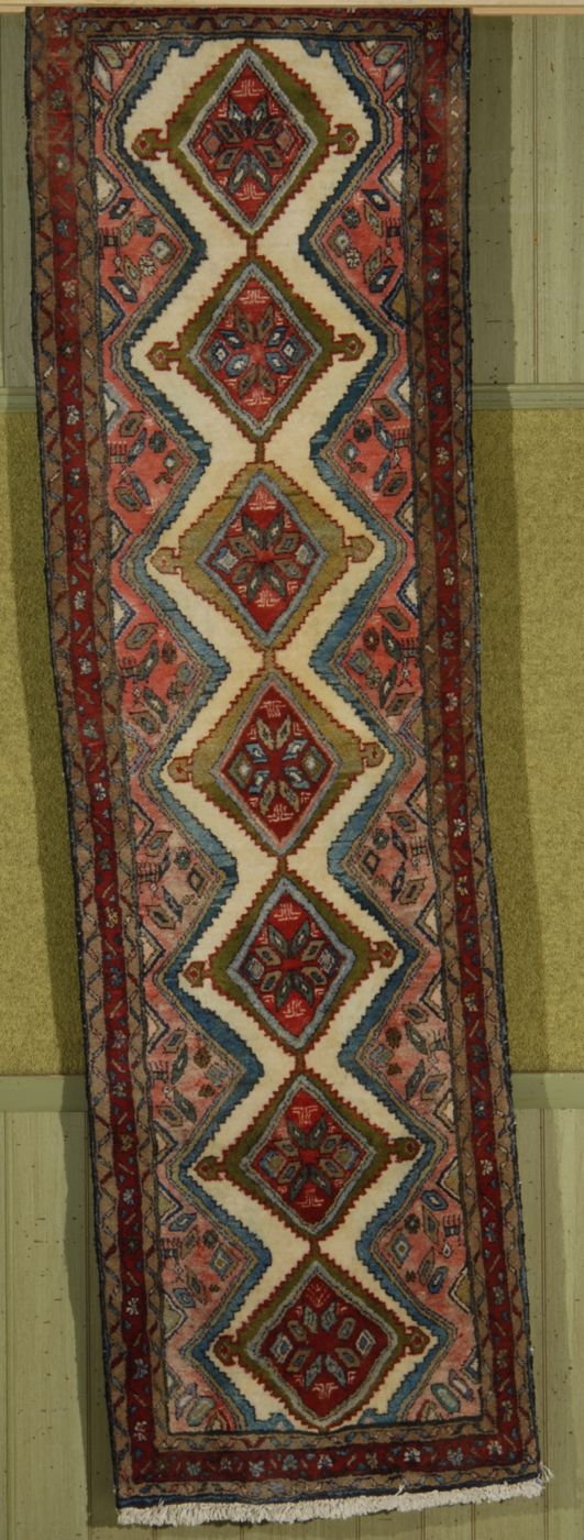 ORIENTAL RUG: YALAMEH RUNNER2'4