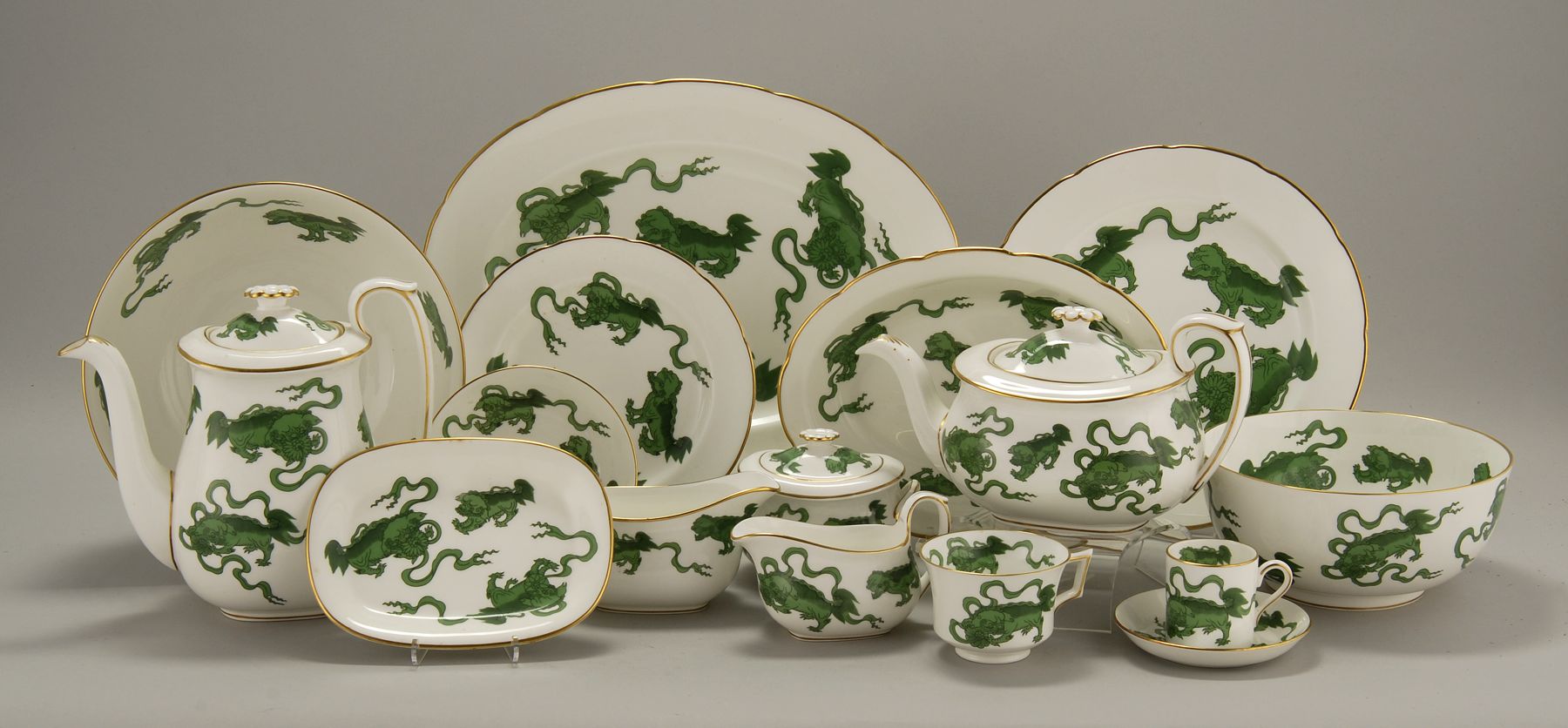 SET OF WEDGWOOD CHINA20th CenturyIn