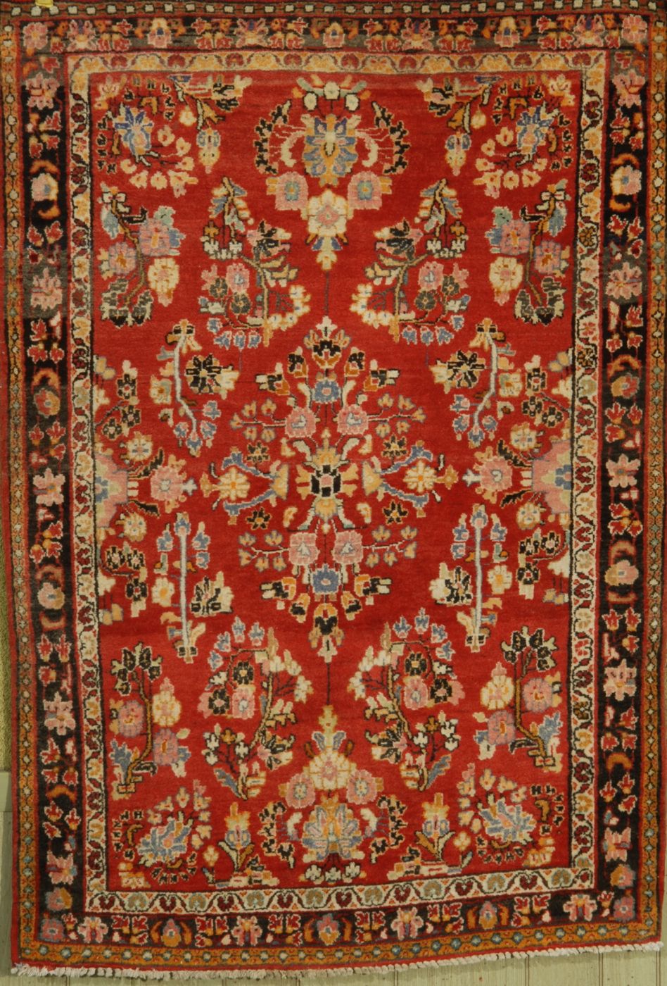 ORIENTAL RUG: SAROUK3'5 x 5'0''