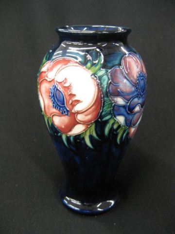 Moorcroft Pottery Vase hibiscus