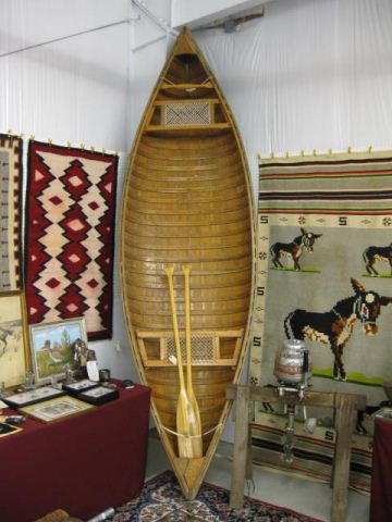 Wooden Canoe ''Shorty Bilt'' approx.
