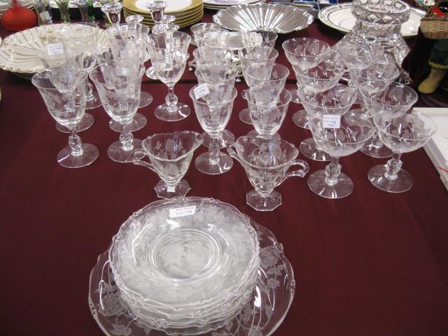 34 pc Crystal Table Service includes 14b8b3