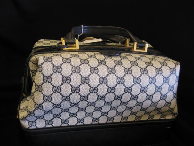 Gucci Travel Cosmetic Case with 14b934