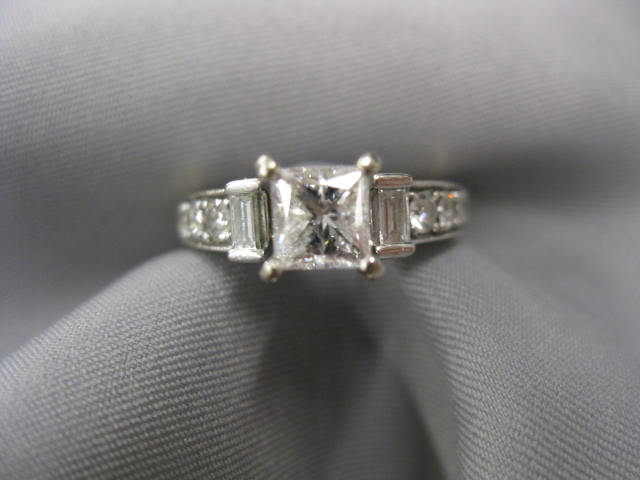 Diamond Ring 72 carat square diamond 14b968