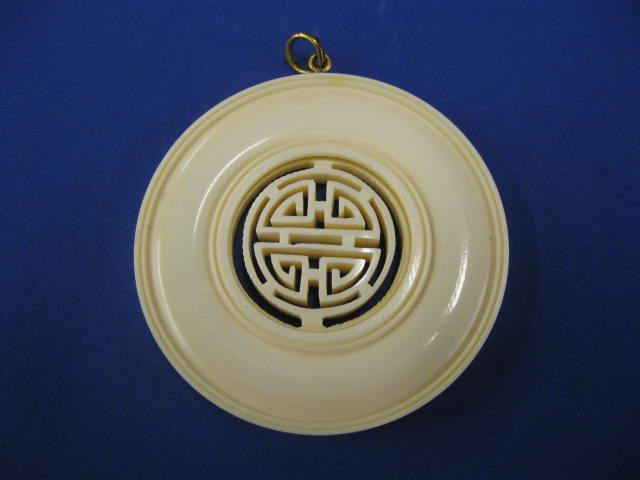 Carved Ivory Pendant medallion 14b9b3