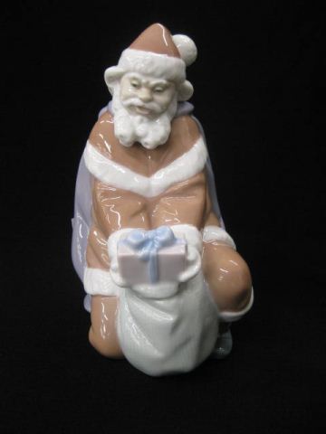 Lladro Porcelain Figurine of Santawith