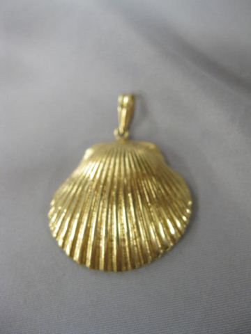 14k Gold Figural Shell Pendant 14bb29