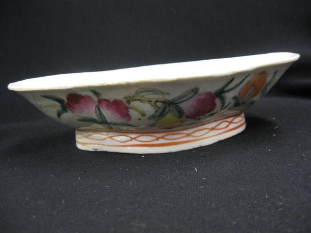 Chinese Porcelain Dish exterior