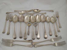 A mixed lot of silver flatware 14bbfc