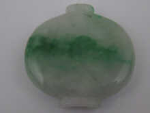 A Chinese jade snuff bottle of 14bcec