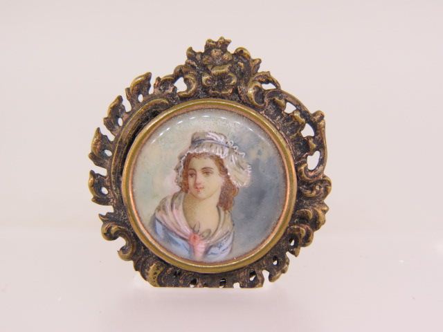 Miniature Painting on Ivory Broochof 14bda5