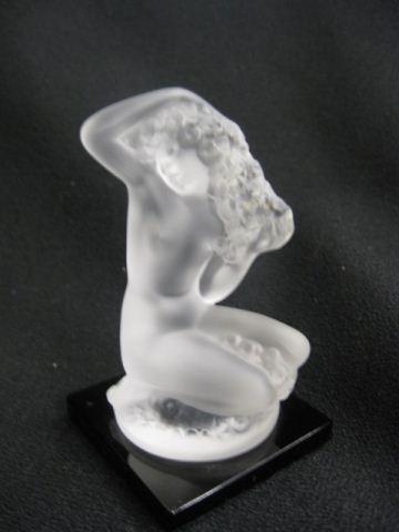 Lalique Crystal Figurine of a Seated 14bf9c