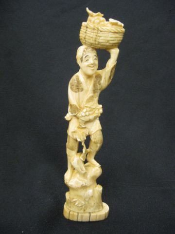 Chinese Carved Ivory Figurine of 14bfcd