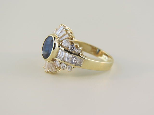 Sapphire & Diamond Ring 1.20 carat