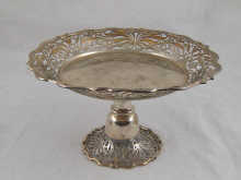 A silver cake stand London 1902 by Goldsmiths