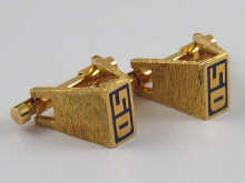 A pair of 18 ct gold cufflinks