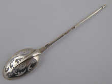 Georgian silver rattail motespoon with