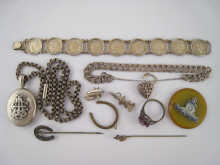 A mixed lot including a white metal 149c6f