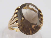 A 9 carat gold smoky quartz ring 149cb1