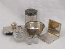 A mixed lot of silver and white metal